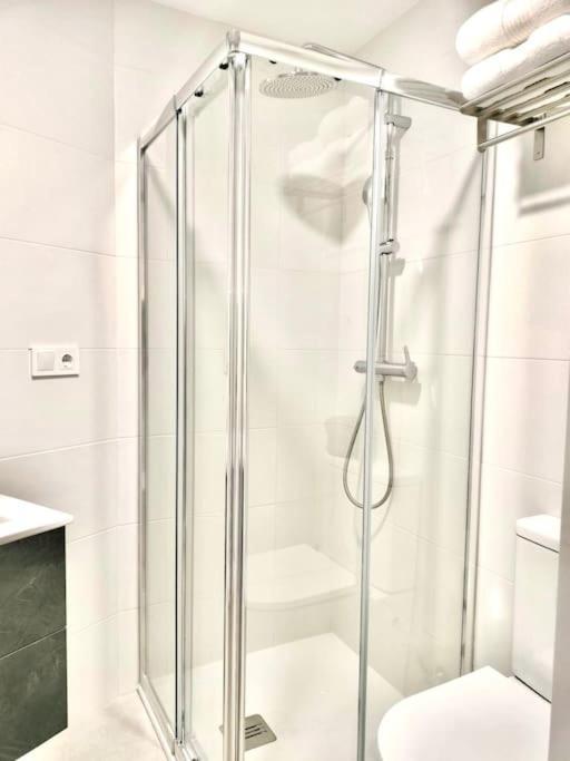 New Studio, Terrace, Parking, And Pool By 10tosea Lägenhet Fuengirola